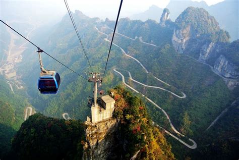 Канатная Дорога в небеса в провинции Хунань в Китае Гоу Чайна