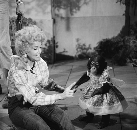 Donna Douglas Tvs Elly May Clampett Has Died Connecticut Post