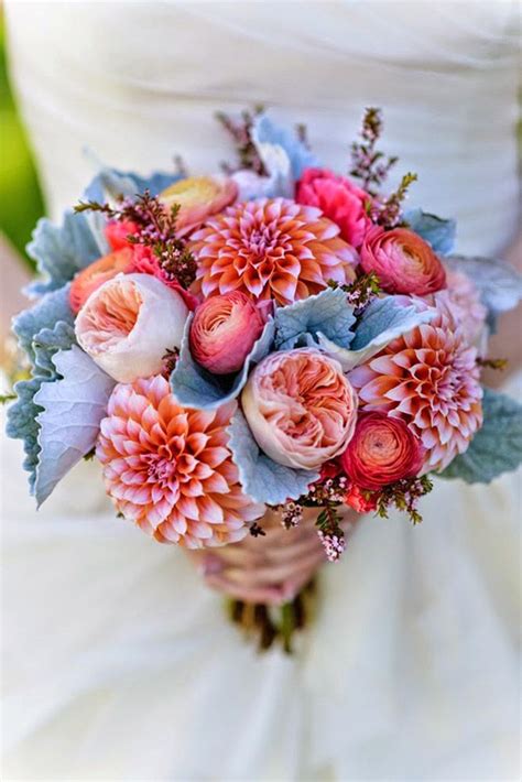 The dahlia flower is known to be one of the most beautiful flowers in the world. 24 Wedding Bouquet Ideas & Inspiration (Peonies, Dahlias ...