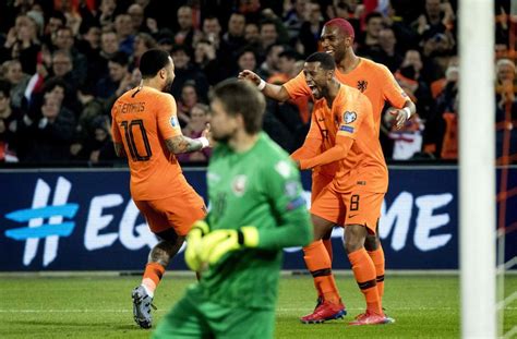 Die niederlande gehört zu den erfolgreichsten teams im europäischen fußball. EM-Qualifikation: Niederlande für Fußball-Klassiker gegen Deutschland gerüstet - Fußball ...