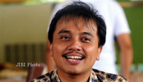 Dia kemudian menyatakan bahwa dirinya. Kasus Tersulit Roy Suryo Adalah PSSI - razya4greatlife
