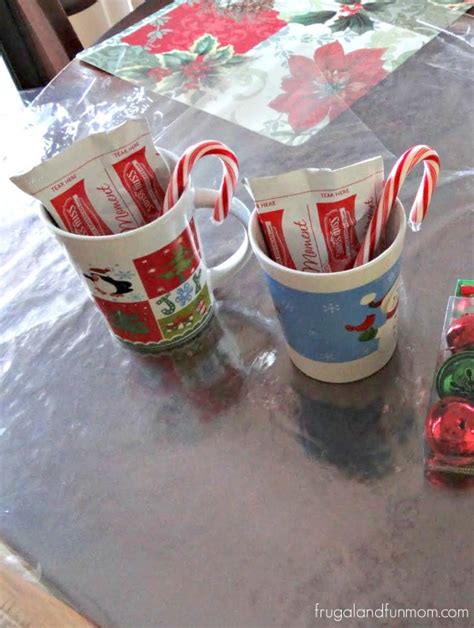 16 Semi Homemade Christmas Mugs Ts I Made Under 25 Dollars With