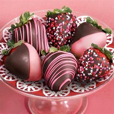 6 Valentines Day Love Berries Chocolate Covered Strawberries