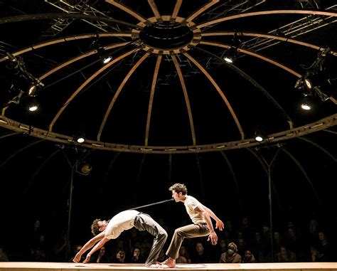 Op Festival Circolo Vertelt De Circusartiest Het Verhaal Met Het