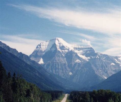 Mount Robson Mount Robson Provincial Park British Columbia It Is The