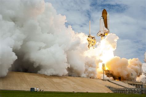 Sts 135 Launch