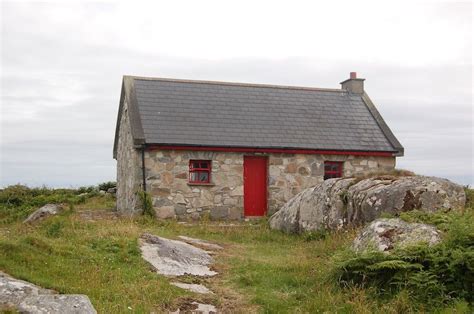10 Adorable Irish Cottages You Can Buy For A Bargain Ireland Cottage
