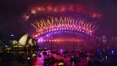 sydney-new-year-s-eve-fireworks-live-stream-2020-heavy-com