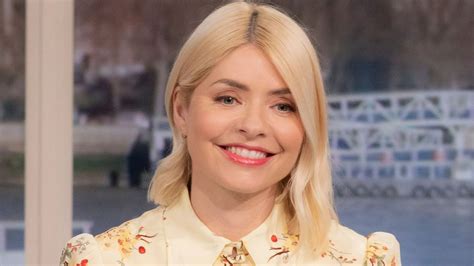 Inside The Day Holly Willoughby Quit This Morning As The Office Fell Silent And Frustrated