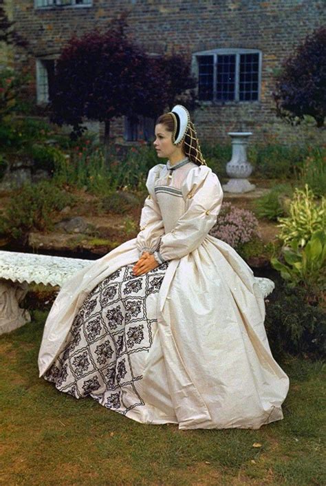 Pin By Lauren S On Costumes And Period Dramas British Costume Costume Drama Catherine Of Aragon