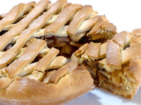 {'name':'mini easter layer cakes','id' : Scrumptious Lenten Apple Pie Recipe! (Greek Milopita) - My ...