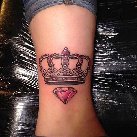 23 Creative Crown Tattoo Ideas For Women Stayglam