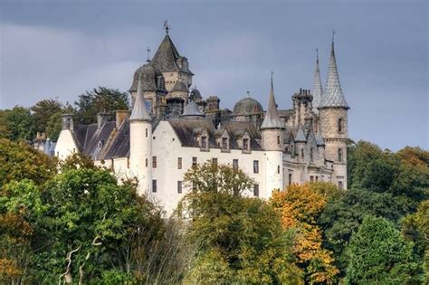 Dunrobin castle is the most northerly of scotland's great houses and the largest in the northern highlands with 189 rooms. Dunrobin Castle, Scotland | Angleterre ecosse, Ecosse ...