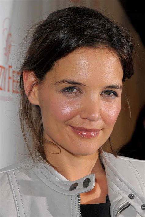 15 Katie Holmes Hairstyles From Long To Short