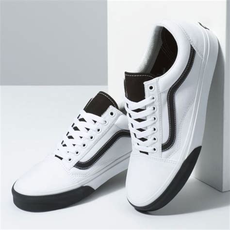 Featured with bright flame graphic print along the canvas sidewalls, these shoes will work wonders for your skating having an all. Vans Old Skool - (Color Block) White/Black Men at ...