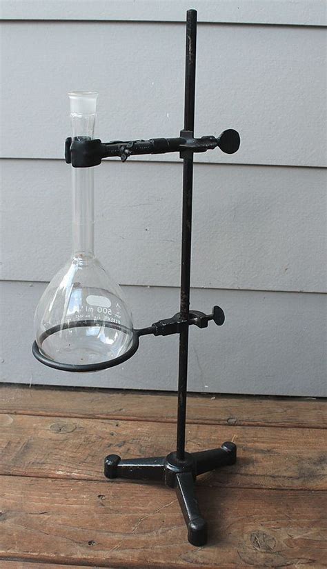 Vintage Industrial Iron Base Lab Stand Clamp Holder And Pyrex Beaker
