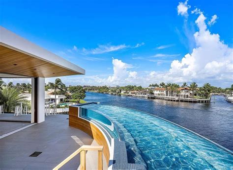 25m Boca Raton Mansion On An Oversized Intracoastal Waterway Lot