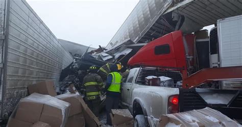 More Than 100 Vehicles Involved In Pileup On I 80 In Wyoming Cbs Colorado