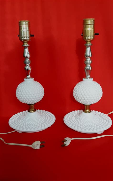 Vintage Pair White Milk Glass Hobnail Table Lamps Boudoir Etsy White Milk Glass Retro