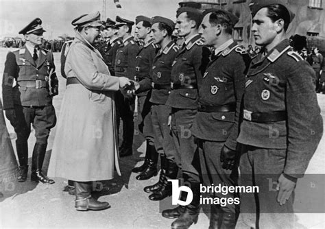 Image Of Hermann Goering With German Soldiers Of The Luftwaffe In Italy