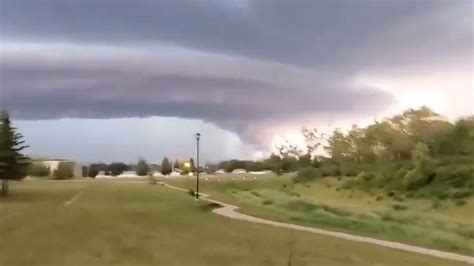 Supercell Looms Over Water Tower Video Abc News