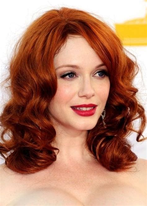 25 Celebrities That Rock Auburn Hair Hairstyles Strawberry Blonde