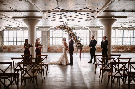 Jun 13, 2020 · davenport, iowa kevin e. Warehouse Wedding at the HarMac | Cedar Rapids, Iowa