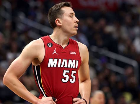 Heats Duncan Robinson Out 1 Month With Torn Finger Ligament