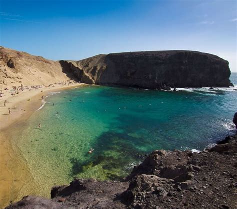 It's an island where nature and art prevail. Lanzarote: Sehenswürdigkeiten & Tipps für die Vulkaninsel