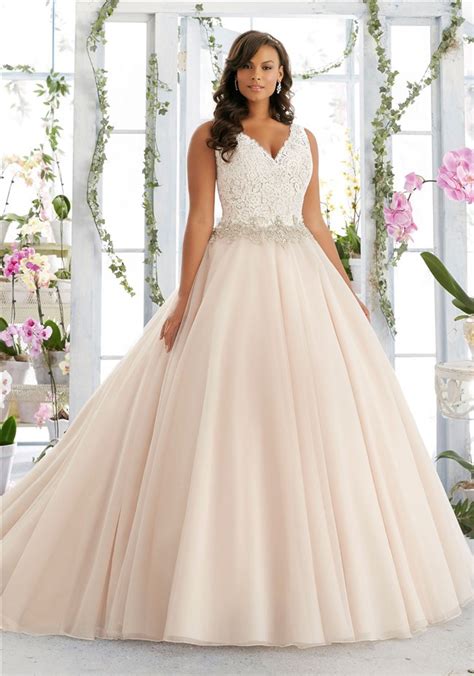 ball gown v neck organza lace beaded plus size wedding dress