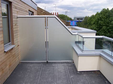 Although you are living in the urban area and you don't have privacy screen balcony. Privacy Screens | Wind Breaks | Balcony Systems