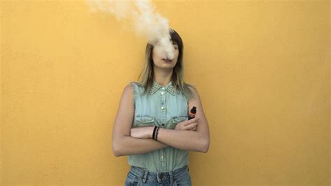 Des Jeunes Hospitalisés Après Avoir Fumé Leur Cigarette électronique