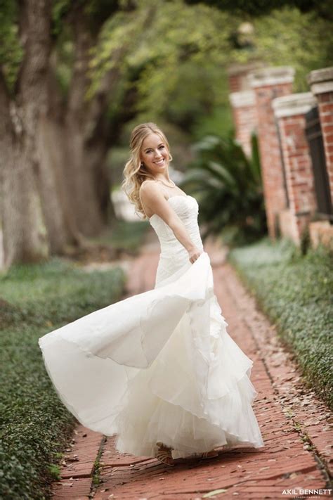 Outdoor Bridal Portraits In Houston Tx Bridal Photography Poses