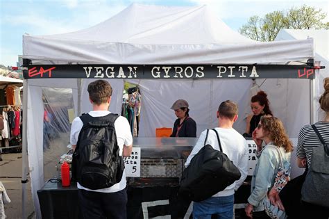 Eat Up Vegan Gyros Pita Sattundfroh