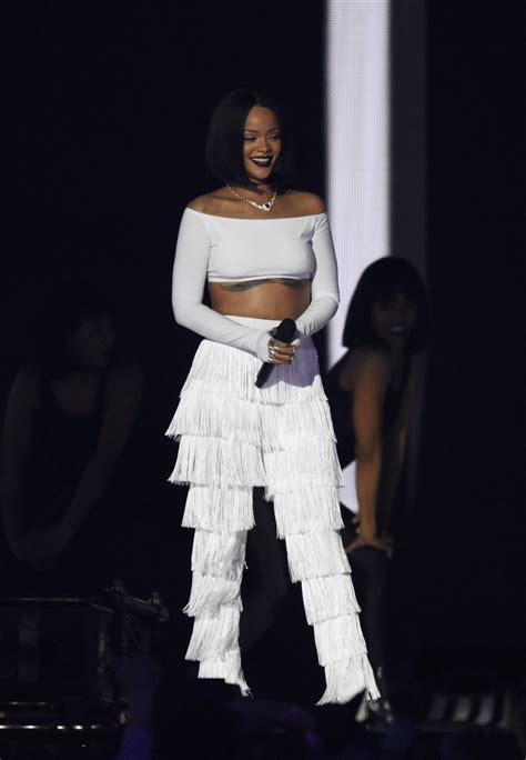 Rihanna 2016 Brit Awards Rihanna Photo 39333701 Fanpop