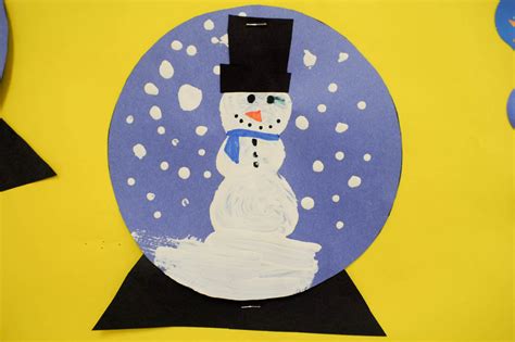 Mrs Riccas Kindergarten Snow Globe Craft