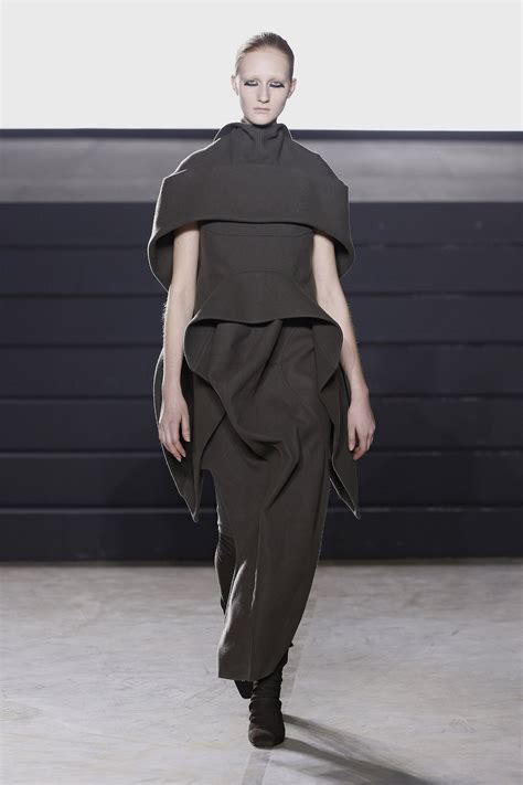 Rick Owens Ready To Wear Fashion Show Collection Fall Winter 2015