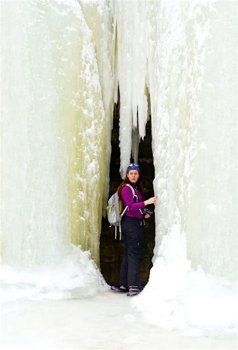 A Look Inside The Stunning Eben Ice Caves In Michigans Upper Peninsula