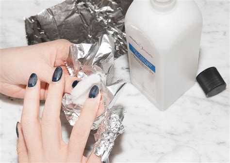 Remove Your Gel Nail Polish Perfectly At Home Hergamut