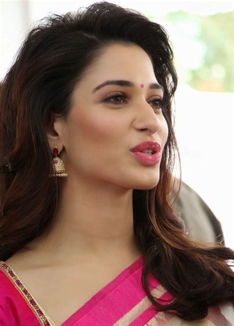 Hot Smile Tamanna Bhatia Hd Images South Indian Actress Photo