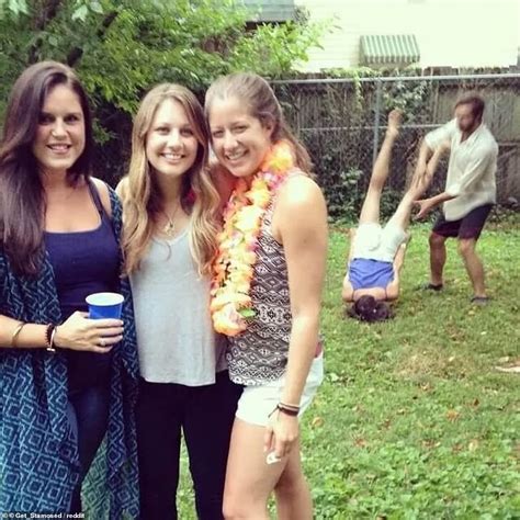 Hilarious Moments Photos Were Ruined By Accidental Photobombs Daily