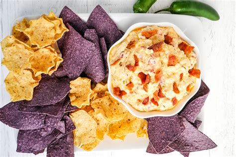 Easy Crock Pot Jalapeno Popper Dip