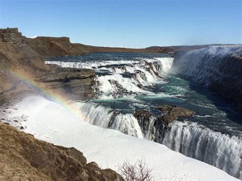 Gullfoss (golden falls) is a wide 32m waterfall on the hvítá and is on the golden circle route thereby making this the most visited waterfall in iceland. Tips over Gullfoss waterval, IJsland. | Wereldreizigersclub