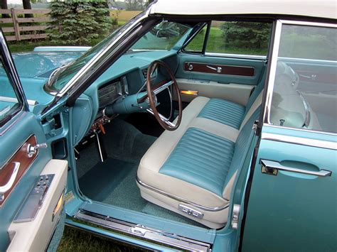 Descubrir 43 Imagen 1961 Lincoln Continental Interior