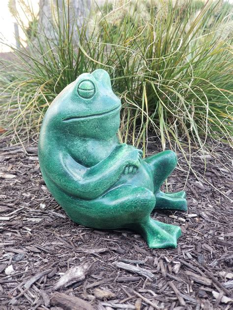 Sitting Vintage Frog Sculpture Home Garden Decor Art Statue Art Of
