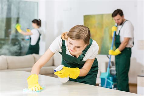8 Clear Reasons To Hire A Home Cleaning Service
