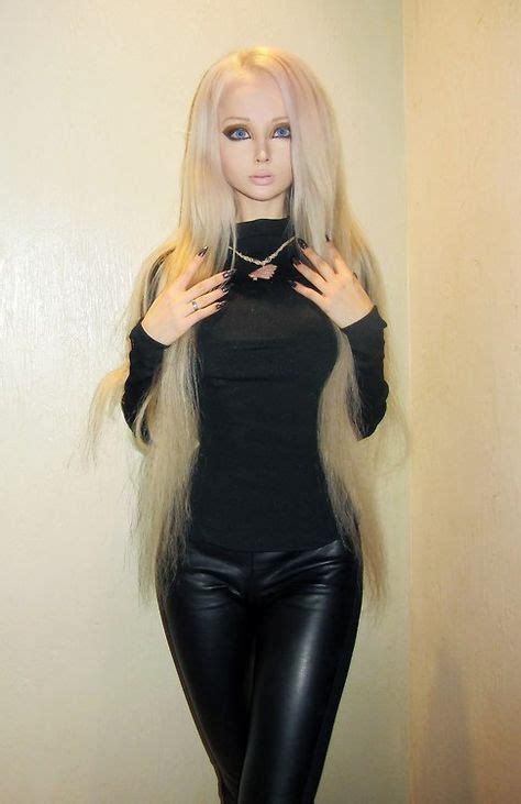 Meet The Human Barbie 27 Year Old Valeria Lukyanova Is Blonde Blue