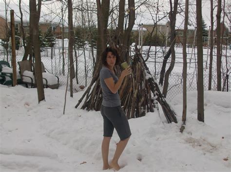 Staying Warm On Raw During Winter Shakaya Leone Will Show You How
