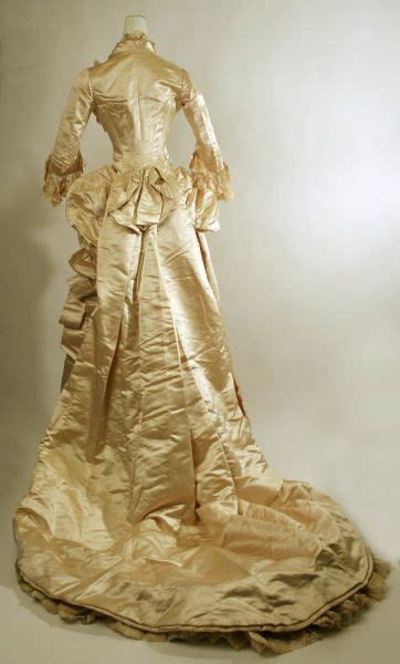 1880s Fashion Victorian Fashion Vintage Fashion Wedding Dresses