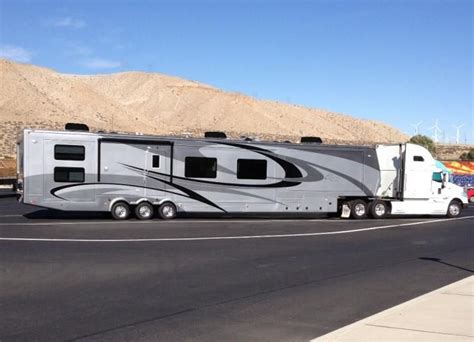 Continental Coach Custom Luxury 5th Wheels And Travel Trailers